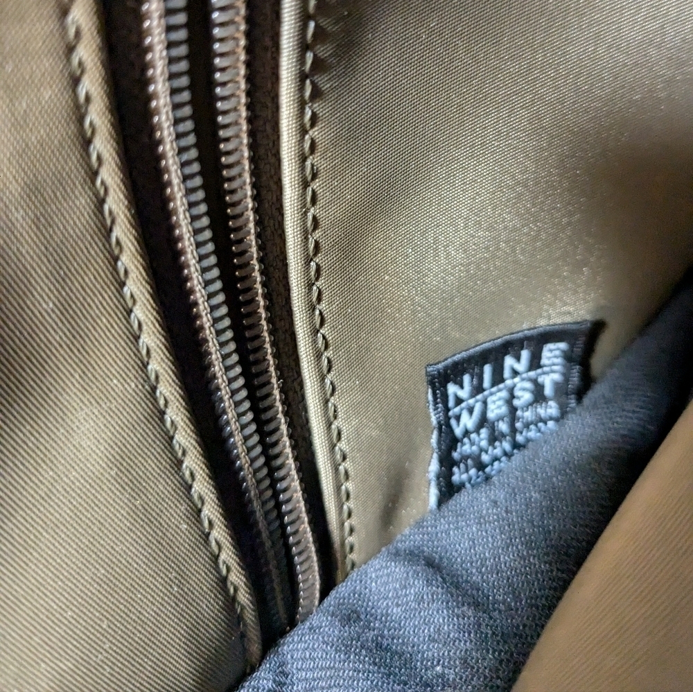 Nine West crossbody/satchel, dark green/brown purse - Picture 8 of 15
